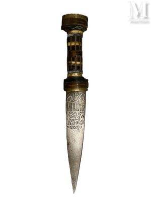 a knife that is sitting on top of a table