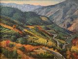 tableau représentant une route sinueuse dans une vallée montagneuse, avec des montagnes en arrière-plan
