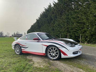 Porsche 911 type 996 préparation rallye avec kit GT3, 1997.