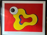 tableau représentant un monstre jaune aux yeux bleus sur fond rouge