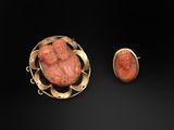 deux bijoux en corail et en or
