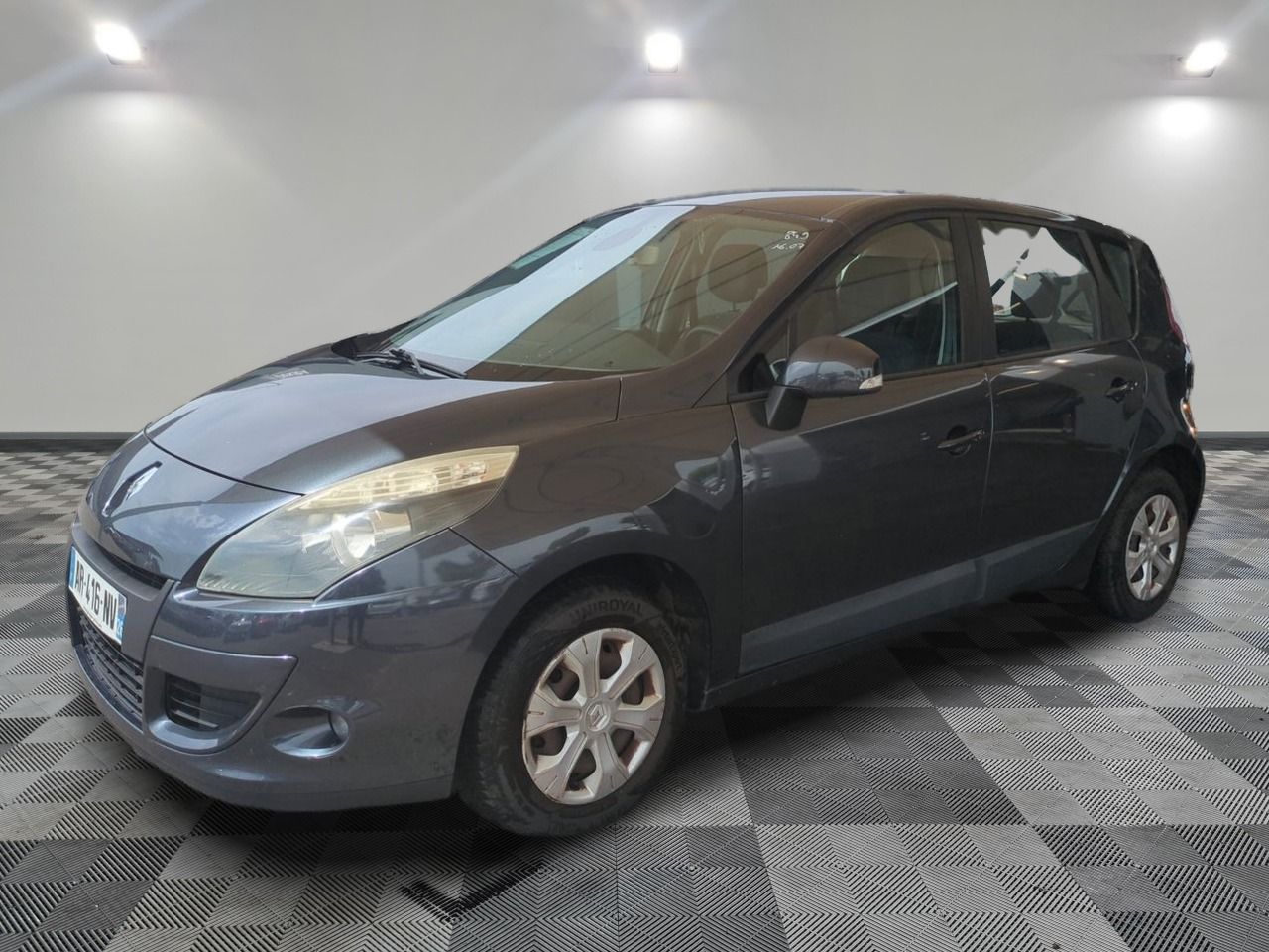 RENAULT - SCENIC III DCI 105 ECO2 EXPRESSION - GO - Mise en service: 04/05/2010 - compresseur clim a changer vl grele