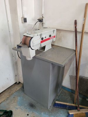 a machine that is sitting in the corner of a room