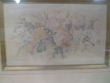 une image d'un tableau sur le mur d'une pièce