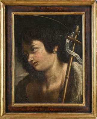 un tableau représentant une femme tenant une croix dans la main