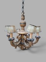 LUSTRE en bois doré, mouluré et sculpté de feuillages, trace… (photo 2)
