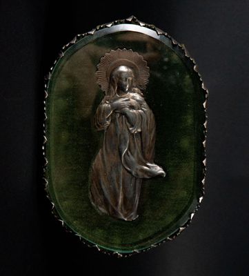 Grand reliquaire avec la Vierge Immaculée montée en cristal …