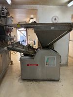 Une machine à pâtons SUBAL. (photo 5)