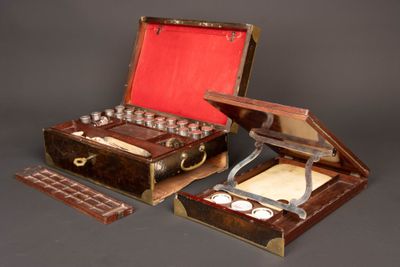 Belle boite d'aquarelliste. découvrant palette en acajou, fl… - Photo 1