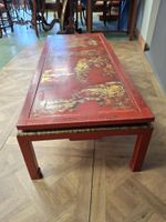 Panneau en laque rouge à décor de paysage, monté en table ba… (photo 4)