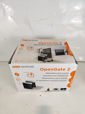 une boîte d'Opengate 2 sur la table