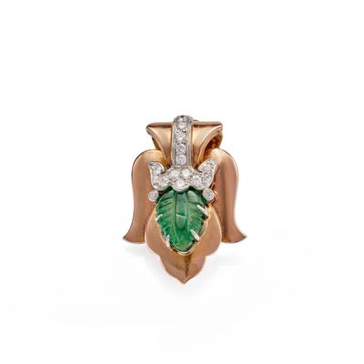 Cartier - Annees 1930 Elegant Clip Ecusson Emeraude ET Diama…