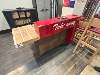 1 meuble de caisse electrifie "Take Away" avec elements de c…