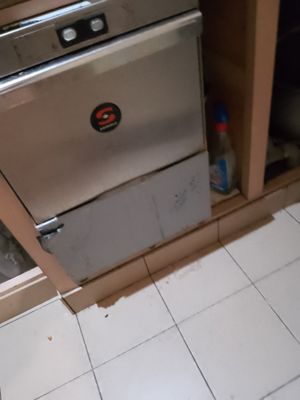 une photo d'une cuisine en cours de rénovation