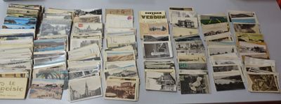 Boîte d'environ 1000 cartes postales anciennes et semi-moder…