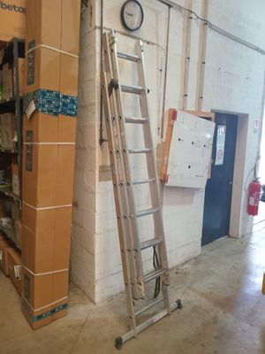a ladder leaning against a wall in a room