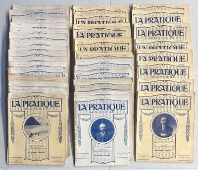 Plusieurs livres de littérature française sont empilés les uns sur les autres