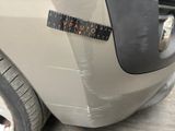 a sticker that says vaunto on the side of a car