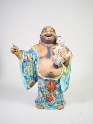 ASIE, XXe. Personnage de style Extrême-Orient en grès émaill…