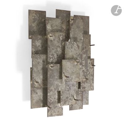 an image of a wall sculpture made out of concrete blocks
