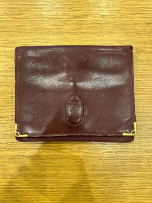 CARTIER Sacoche à main en veau lisse bordeaux Doublure en ve…