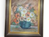 une peinture de fleurs dans un vase bleu sur une table