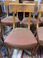 8 chaises placage acajou tissu à motifs losangés dorés / A c… (photo 2)