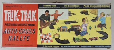 une image représentant une boîte sur laquelle figure l'illustration d'un homme et d'une femme en train de jouer à un jeu