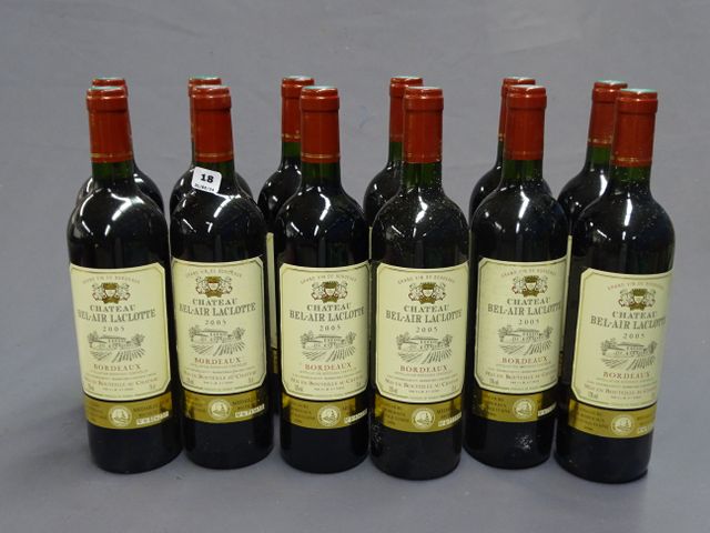 CHATEAU BEL-AIR LACLOTTE : 12 bouteilles BORDEAUX, année 2005(bou...