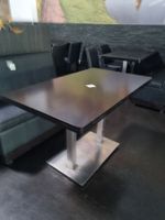 24 tables "bistro" piétement inox, plateau en stratifié brun… (photo 2)