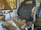 un siège à l'arrière d'un camion équipé d'un volant