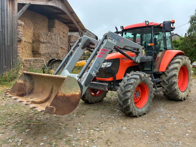Tracteur agricole KUBOTA M108S immatriculé CL-138-JY, 1ère mise e...