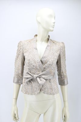 Giorgio ARMANI - Veste en soie taupe ornée en application d'…