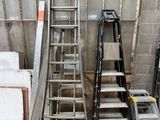Il y a de nombreux types d'échelles différents dans cette pièce