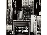 photographie en noir et blanc d'un paysage urbain sur laquelle figurent les mots « New York »