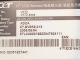 une image montrant un gros plan d'une étiquette apposée sur un téléphone portable