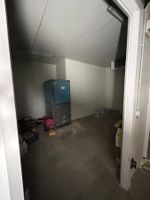 1 chambre froide positive en L, porte coulissante (photo 4)