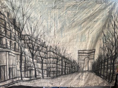 dessin représentant une scène de rue avec des bâtiments et des arbres en arrière-plan
