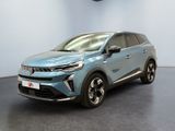 Le nouveau SUV Toyota C-HR est exposé dans un showroom
