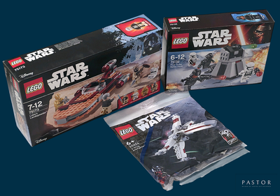 Trois coffrets Lego Star Wars sont présentés dans un emballage
