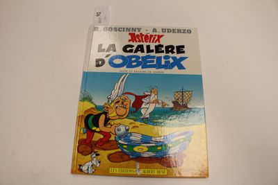 une image représentant une photo d'un livre posé sur une table