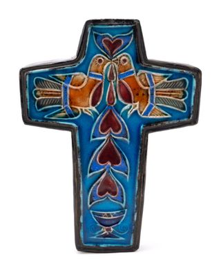 an image of a cross with birds on it