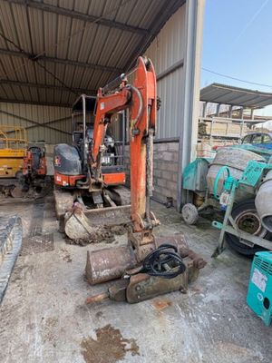 Pelle HITACHI ZAXIS 29 U sur chenille équipée 3 godet, plus BRH - 2013