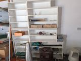 une photo d'une pièce en cours de rénovation