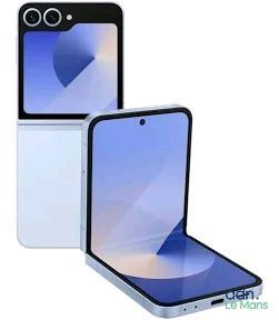 un gros plan sur deux téléphones portables, l'un ouvert et l'autre fermé