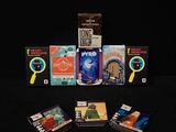 un grand nombre de livres posés sur une table