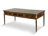 une photo d'une table basse à deux tiroirs avec un plateau en marbre