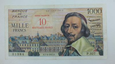 le recto d'un billet de banque sur lequel figure le portrait d'un homme