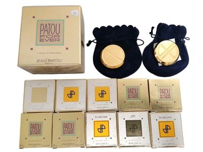 Lot de 13 articles relatifs à l'univers de la parfumerie JEA… - Photo 1