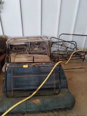 Environ 20 banquettes arrière (ancien modèle) Mise à prix : …